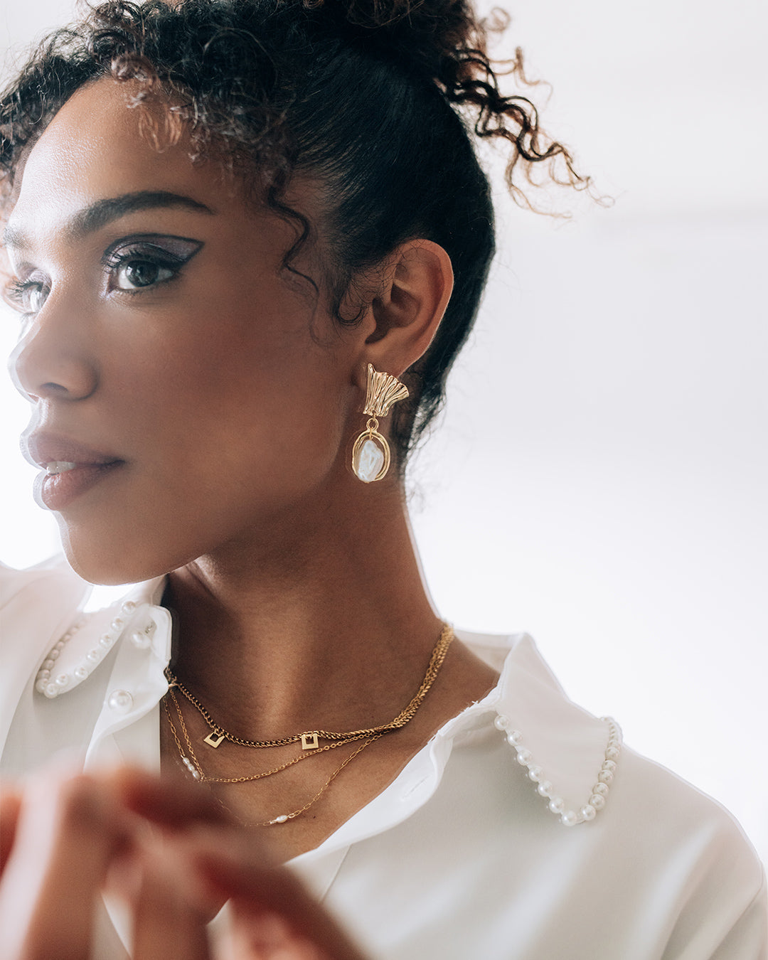 Muzo Gold Necklace