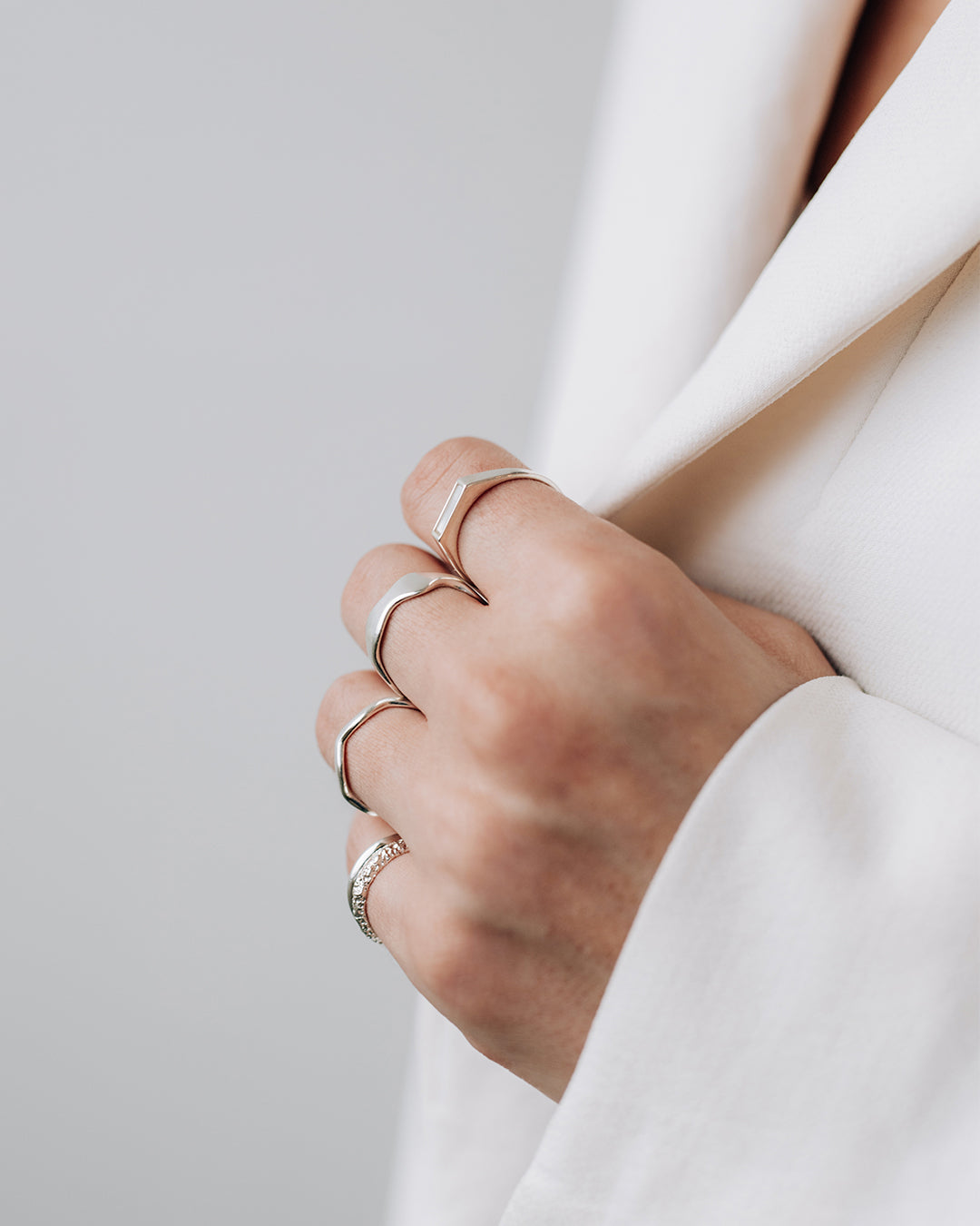 Auster Silver Ring