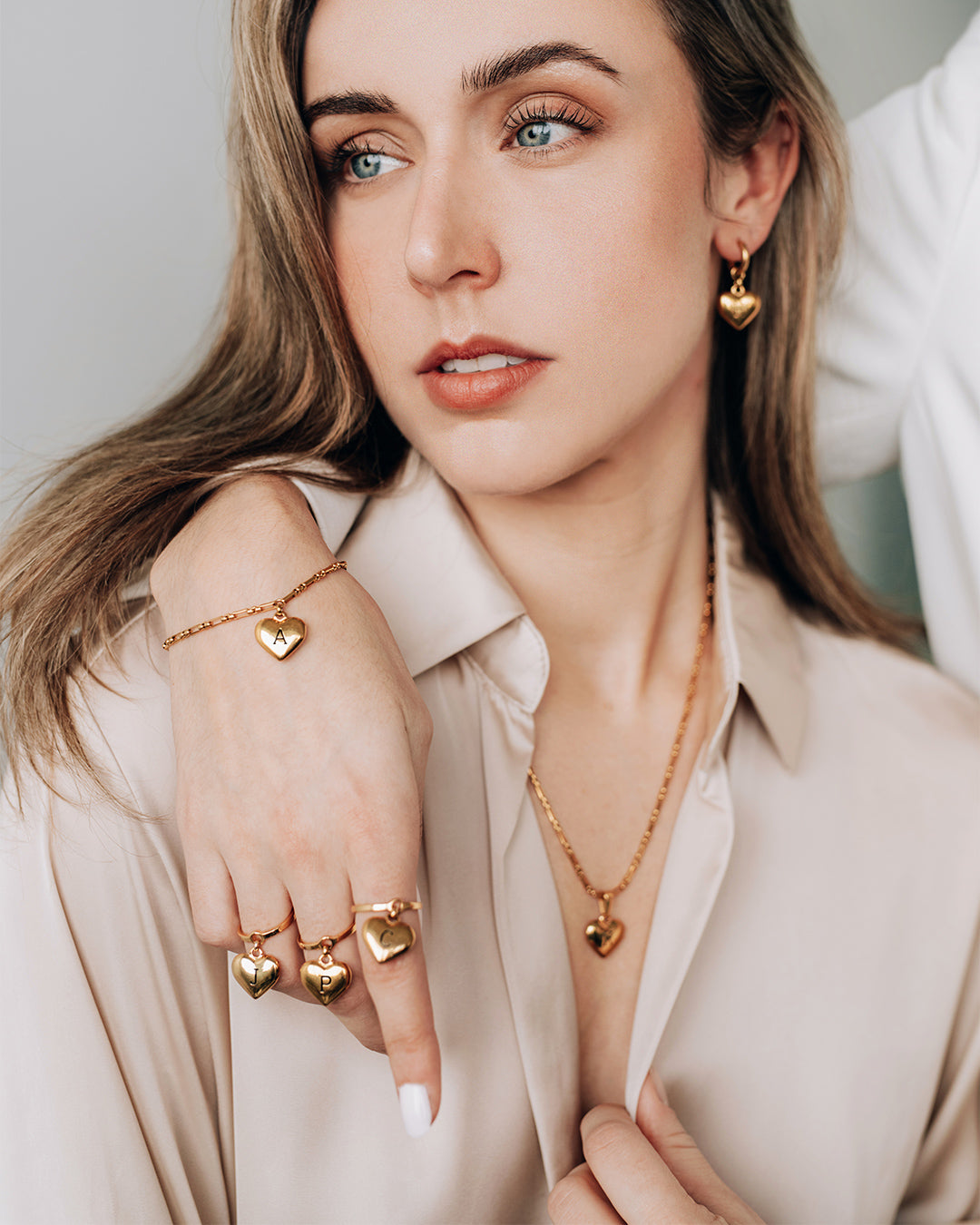 Amaro Single Gold Earring