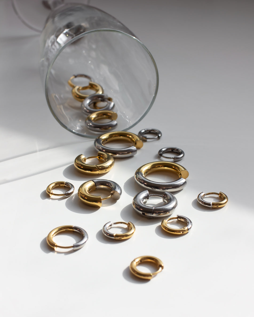 1080x1350-hugues-huguette-hugo-huggie-verre.jpg