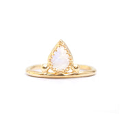 Pera Gold Ring